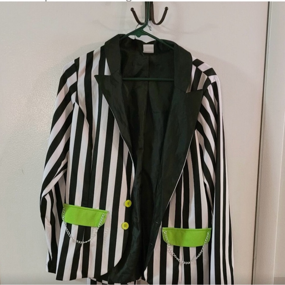 Men’s beetlejuice costume